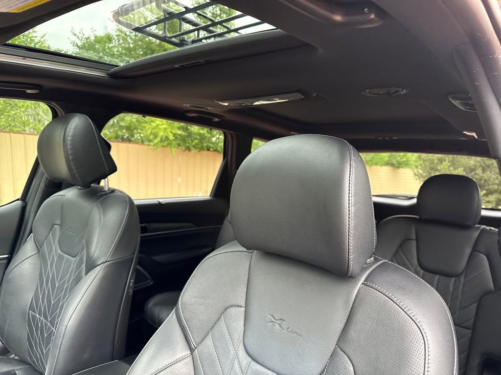 Used 2023 Kia Telluride SX X-Line AWD/4WD image 12