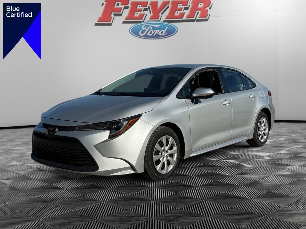 Used 2024 Toyota Corolla LE FWD image 1