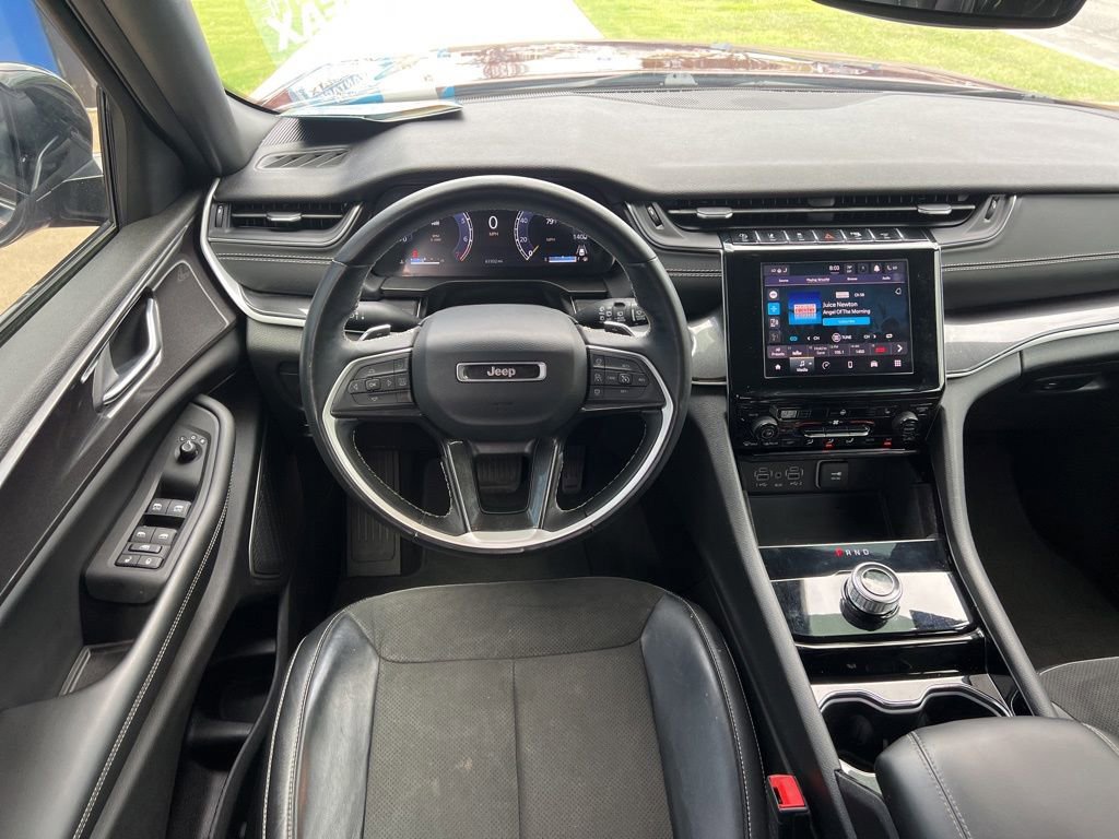Used 2022 Jeep Grand Cherokee L Laredo AWD/4WD image 23