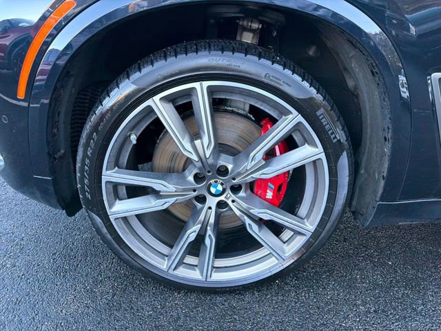 Used 2021 BMW X5 M50i w/ Executive Package image 15
