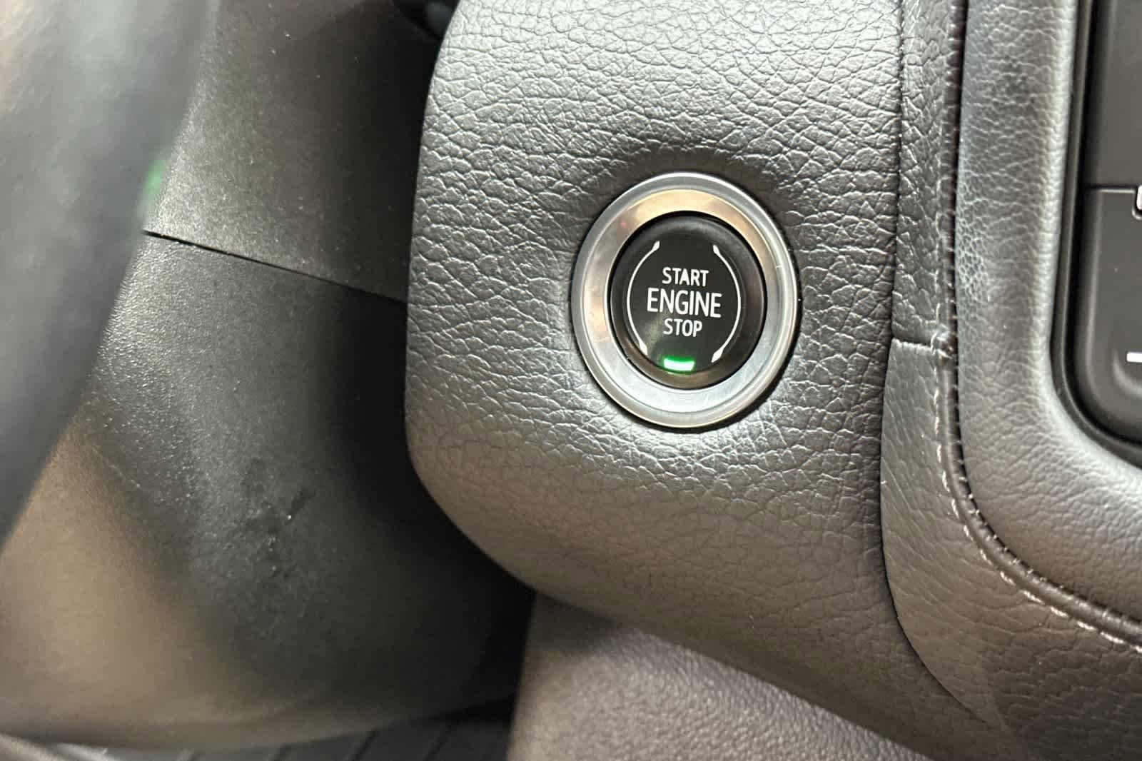 Used 2021 GMC Yukon Denali image 25