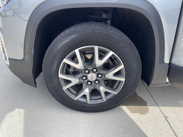 Used 2023 GMC Acadia SLE w/ Driver Convenience Package image 10