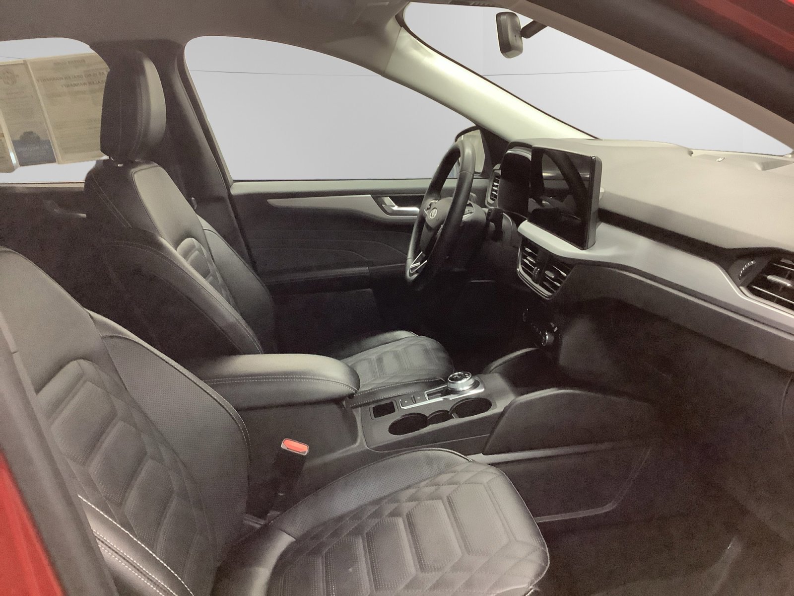 Certified 2024 Ford Escape Platinum w/ Premium Technology Package image 15