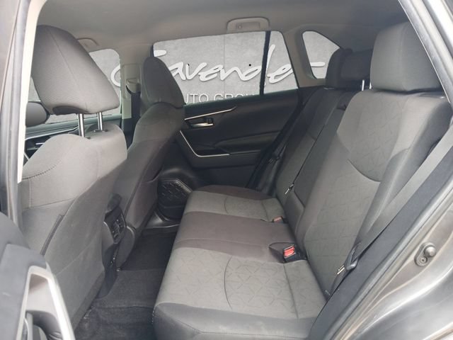 Used 2024 Toyota RAV4 XLE FWD image 23