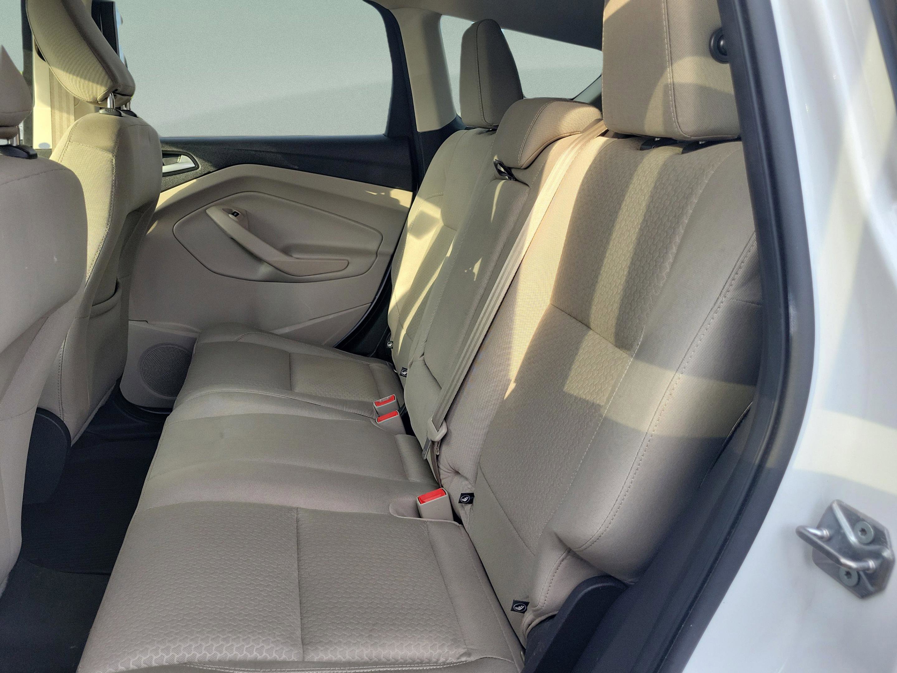 Certified 2018 Ford Escape SE w/ SE Sync 3 Package AWD/4WD image 10