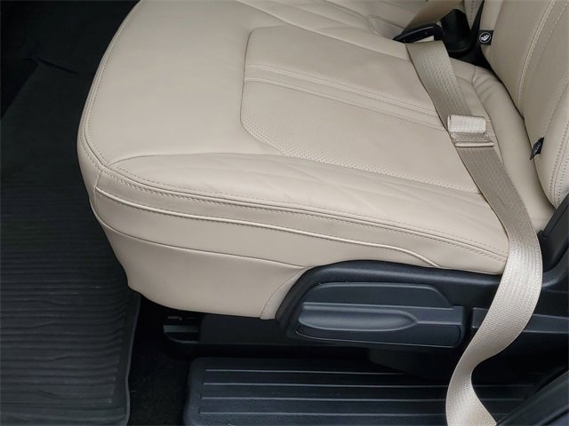 Certified 2022 Ford Expedition Platinum image 30