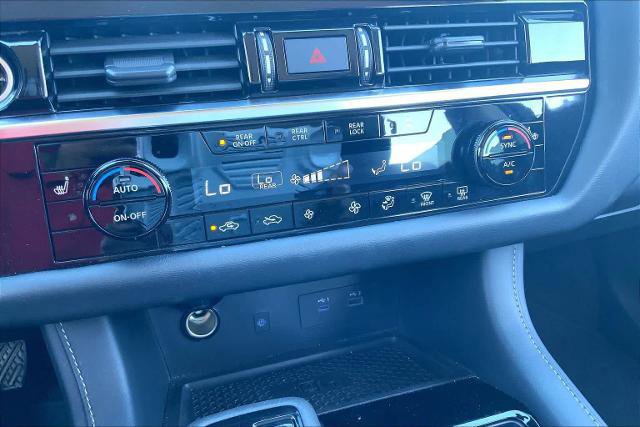 Used 2023 Nissan Pathfinder SL w/ Lighting Package (N92) image 31