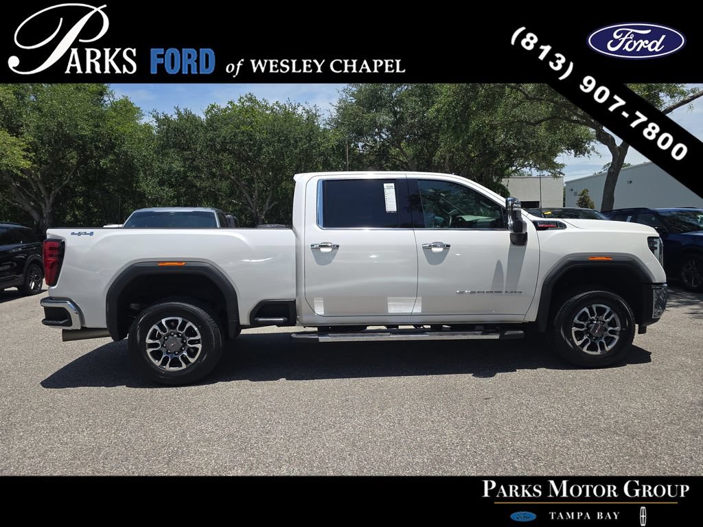 Used 2024 GMC Sierra 2500 SLT w/ SLT Premium Package AWD/4WD image 3