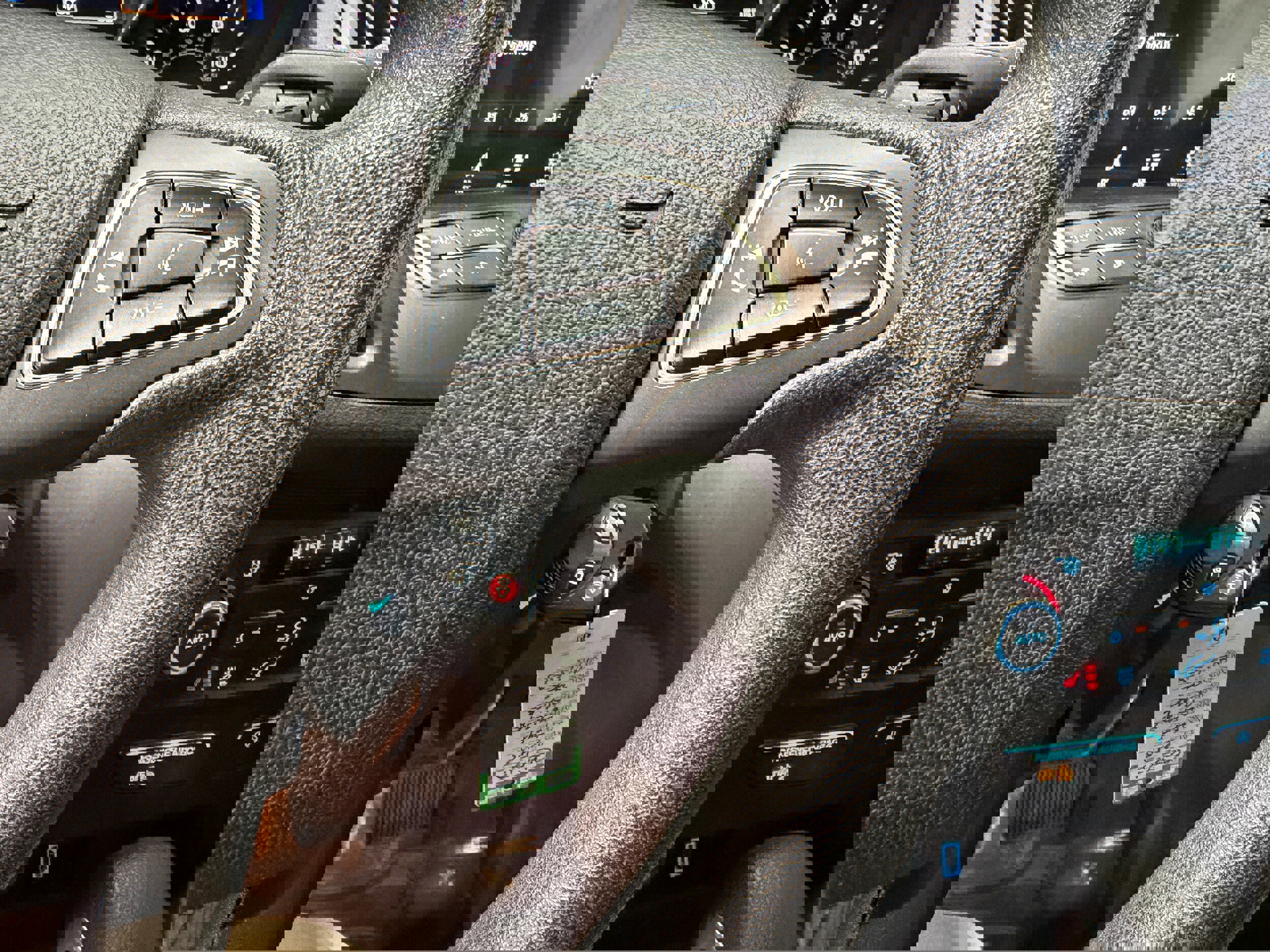 Certified 2018 Ford Escape SE w/ SE Sync 3 Package image 18