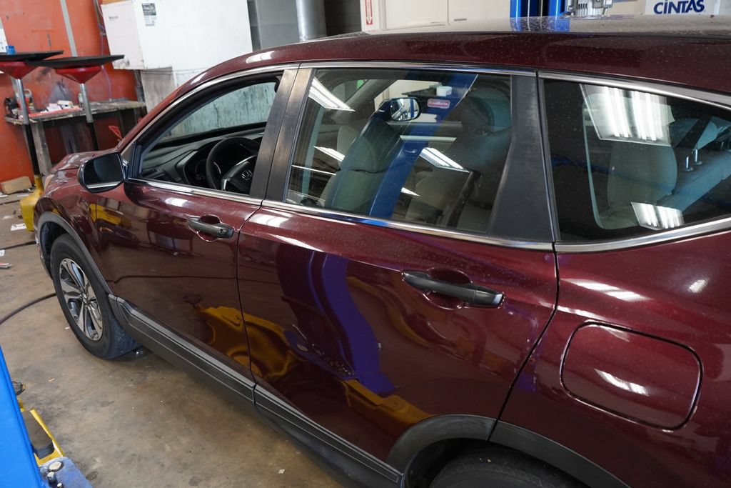 Used 2018 Honda CR-V LX image 3