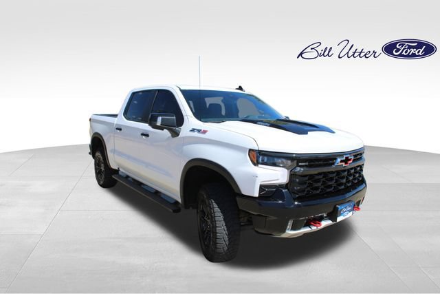 Used 2024 Chevrolet Silverado 1500 ZR2 w/ Technology Package AWD/4WD image 3