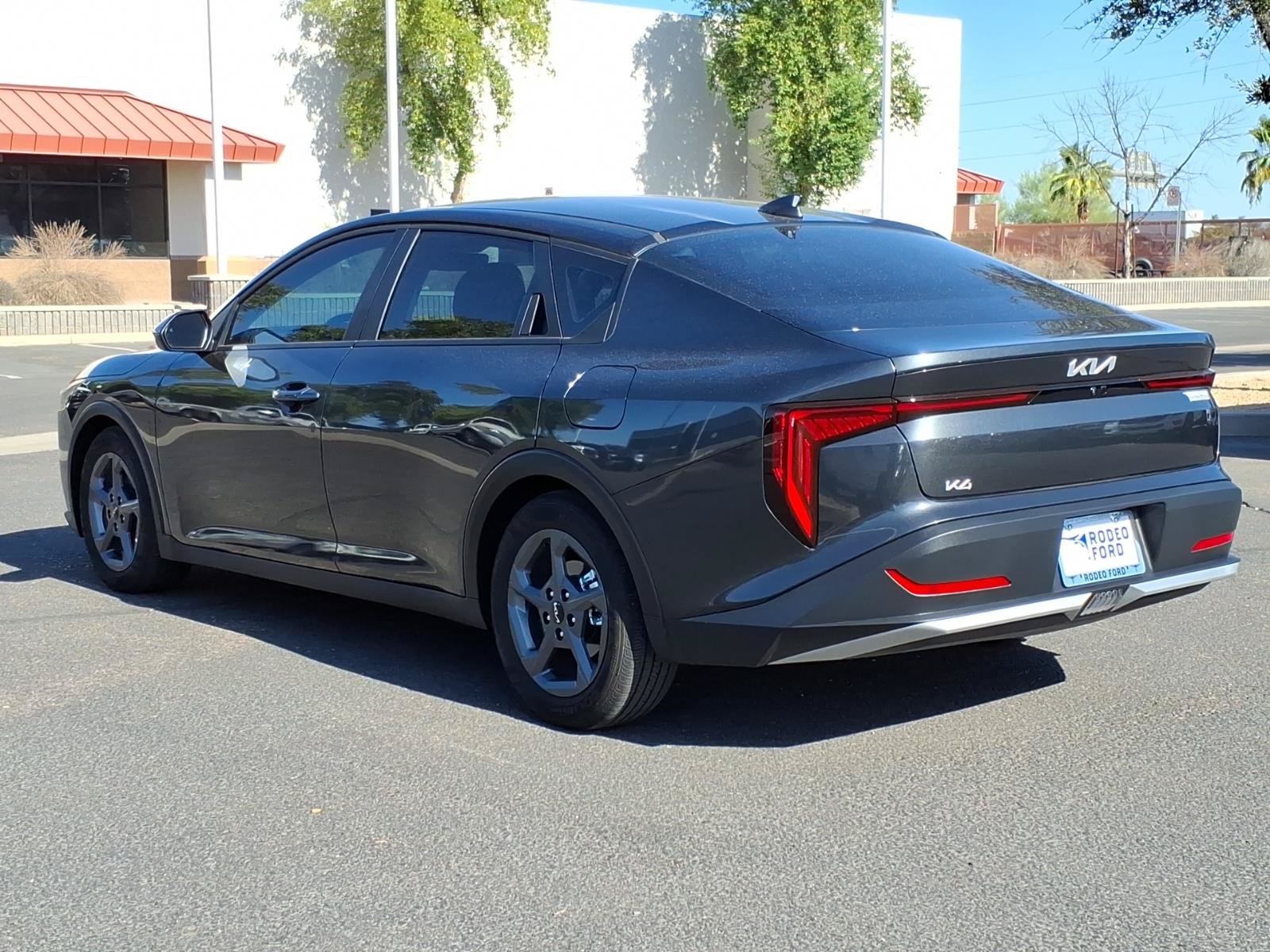 Used 2025 Kia K4 FWD image 3
