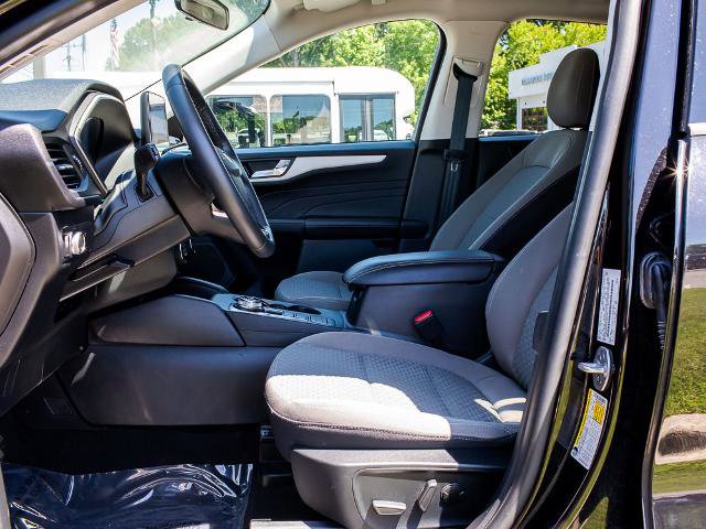 Certified 2021 Ford Escape SE w/ SE Sport Appearance Package FWD image 17