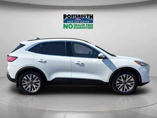 Certified 2020 Ford Escape Titanium w/ Titanium Premium Package 2.0 AWD/4WD image 6