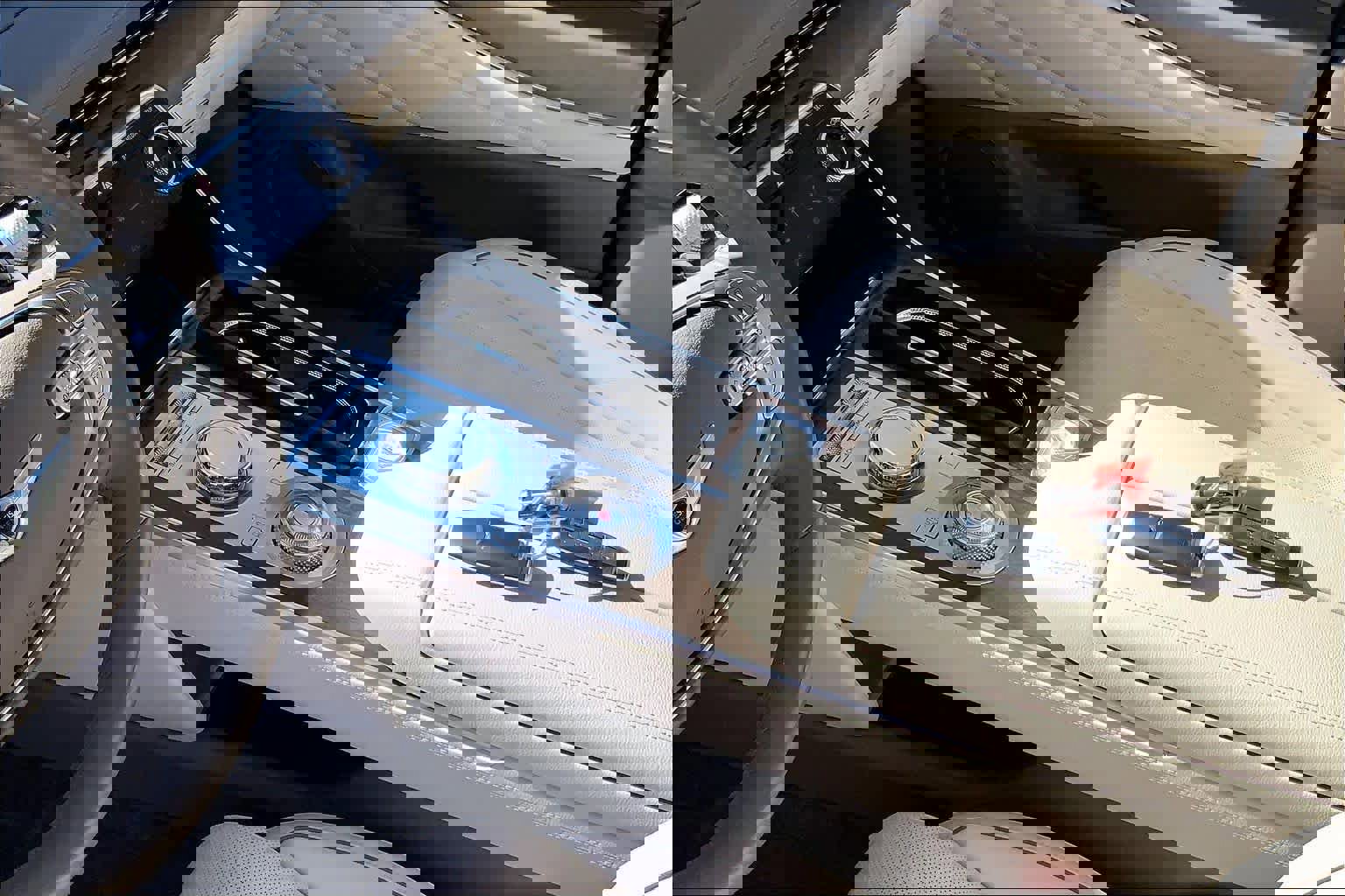 Used 2024 Genesis GV80 2.5T w/ Prestige Package image 16