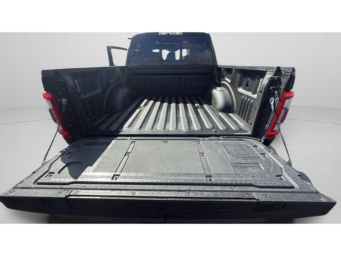 Certified 2023 Ford F150 Raptor w/ Raptor Carbon Fiber Package image 15