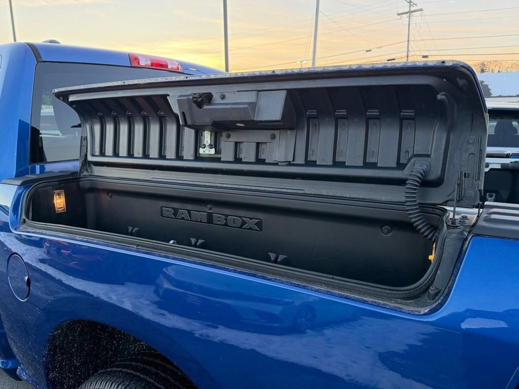 Used 2017 RAM 1500 Express image 8