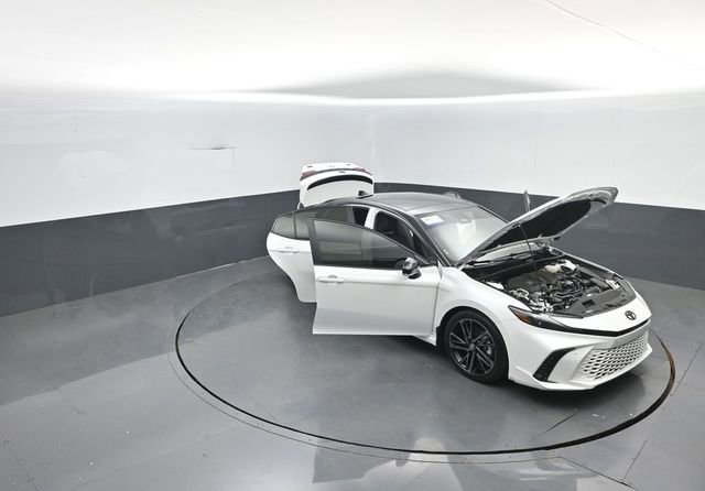 Used 2025 Toyota Camry XSE w/ Premium Plus Package image 41