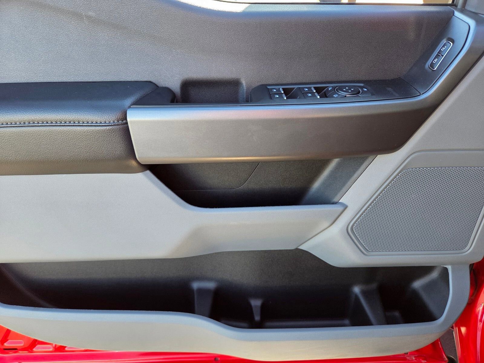 Certified 2025 Ford F250 XL w/ STX Appearance Package image 17