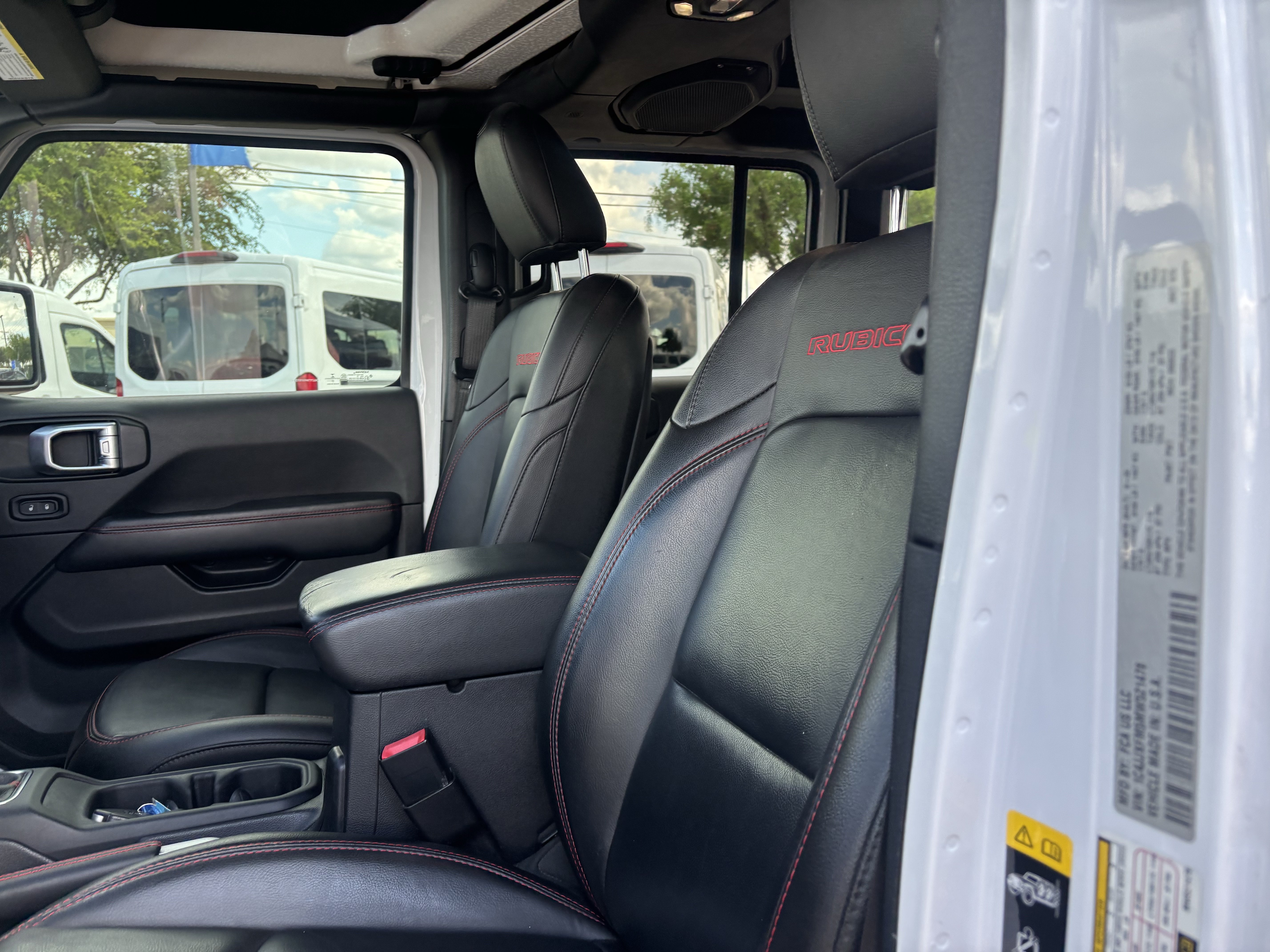 Used 2021 Jeep Wrangler Unlimited Rubicon AWD/4WD image 11