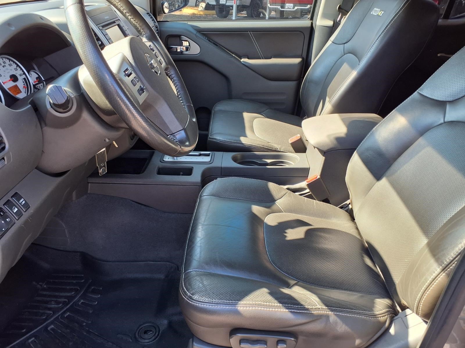 Used 2019 Nissan Frontier PRO-4X w/ Pro-4x Luxury Package AWD/4WD image 14