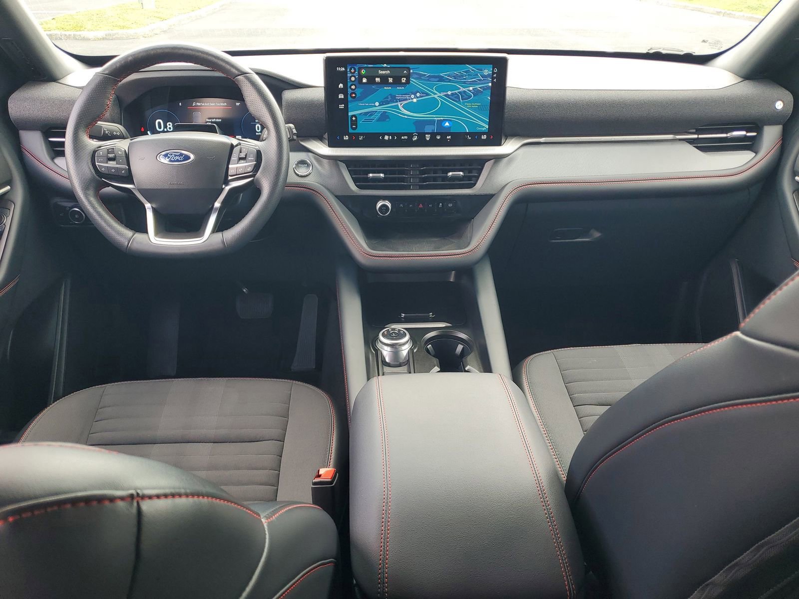 Certified 2025 Ford Explorer ST-Line w/ ST-Line Street Pack image 14