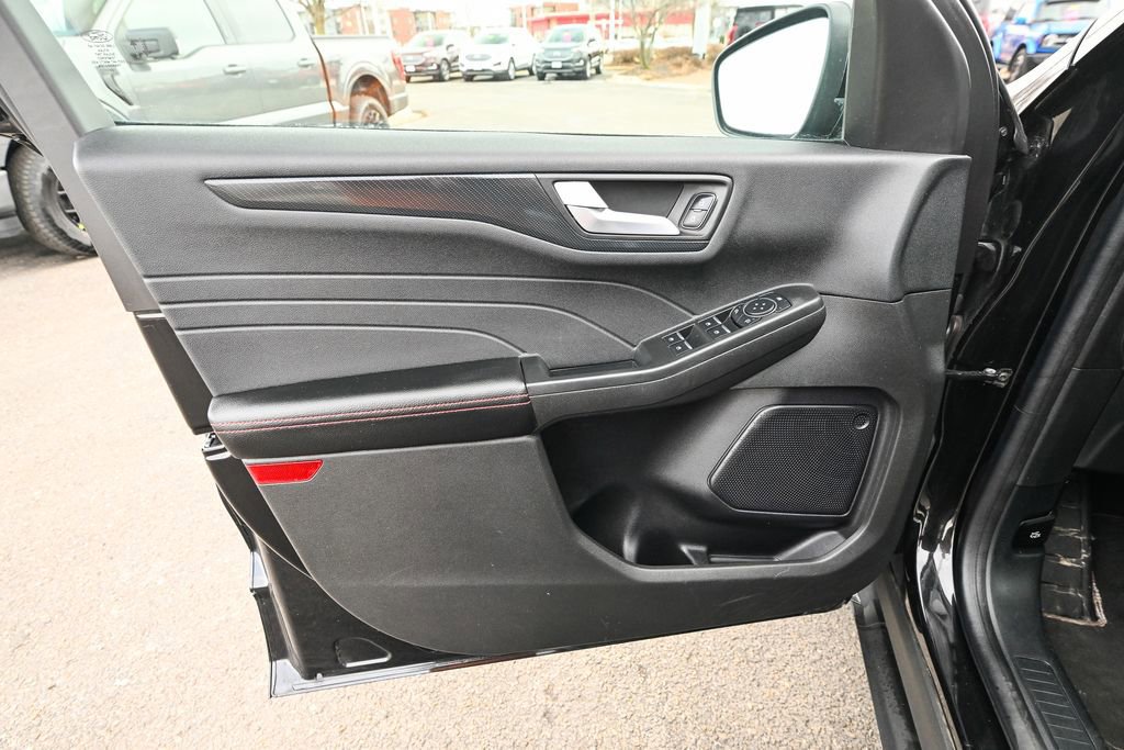 Certified 2023 Ford Escape ST-Line Select w/ Tech Pack #1 image 24