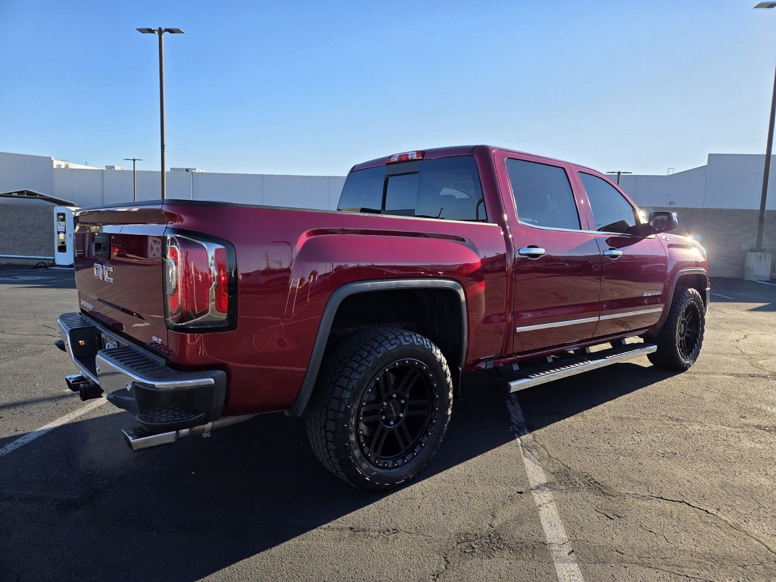 Used 2018 GMC Sierra 1500 SLT image 6