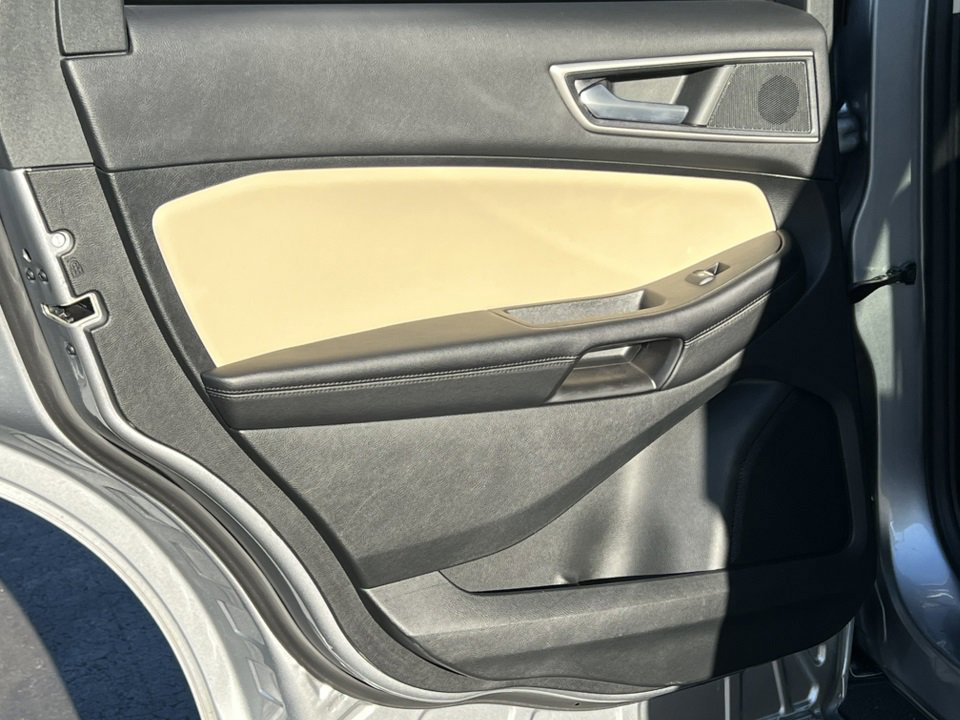 Certified 2022 Ford Edge SEL w/ Convenience Package image 42