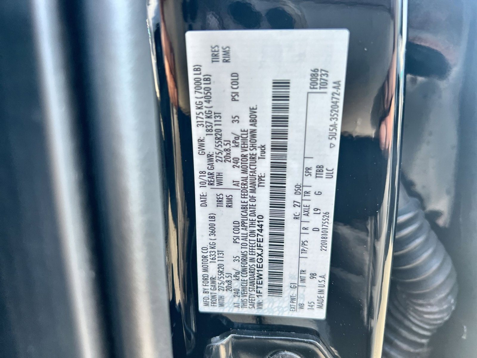 Certified 2018 Ford F150 Platinum w/ Equipment Group 701A Luxury image 29