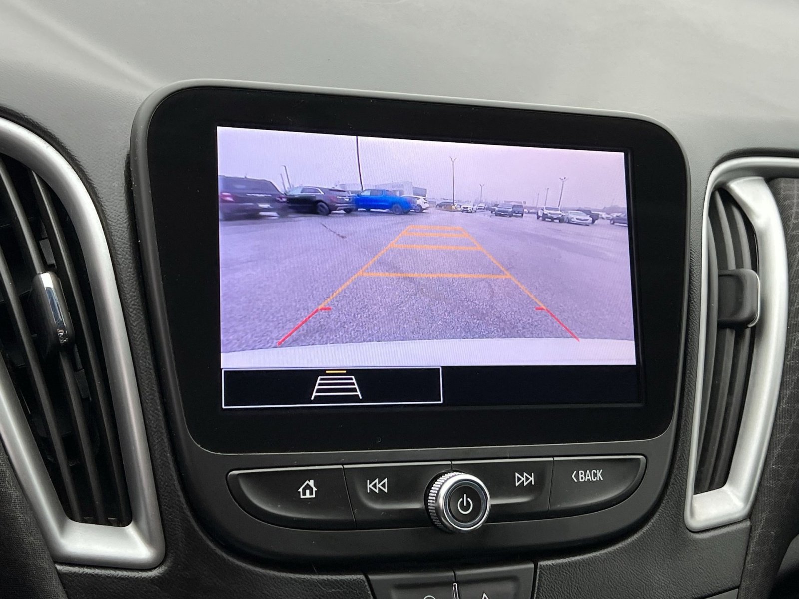 Used 2023 Chevrolet Malibu LT image 19