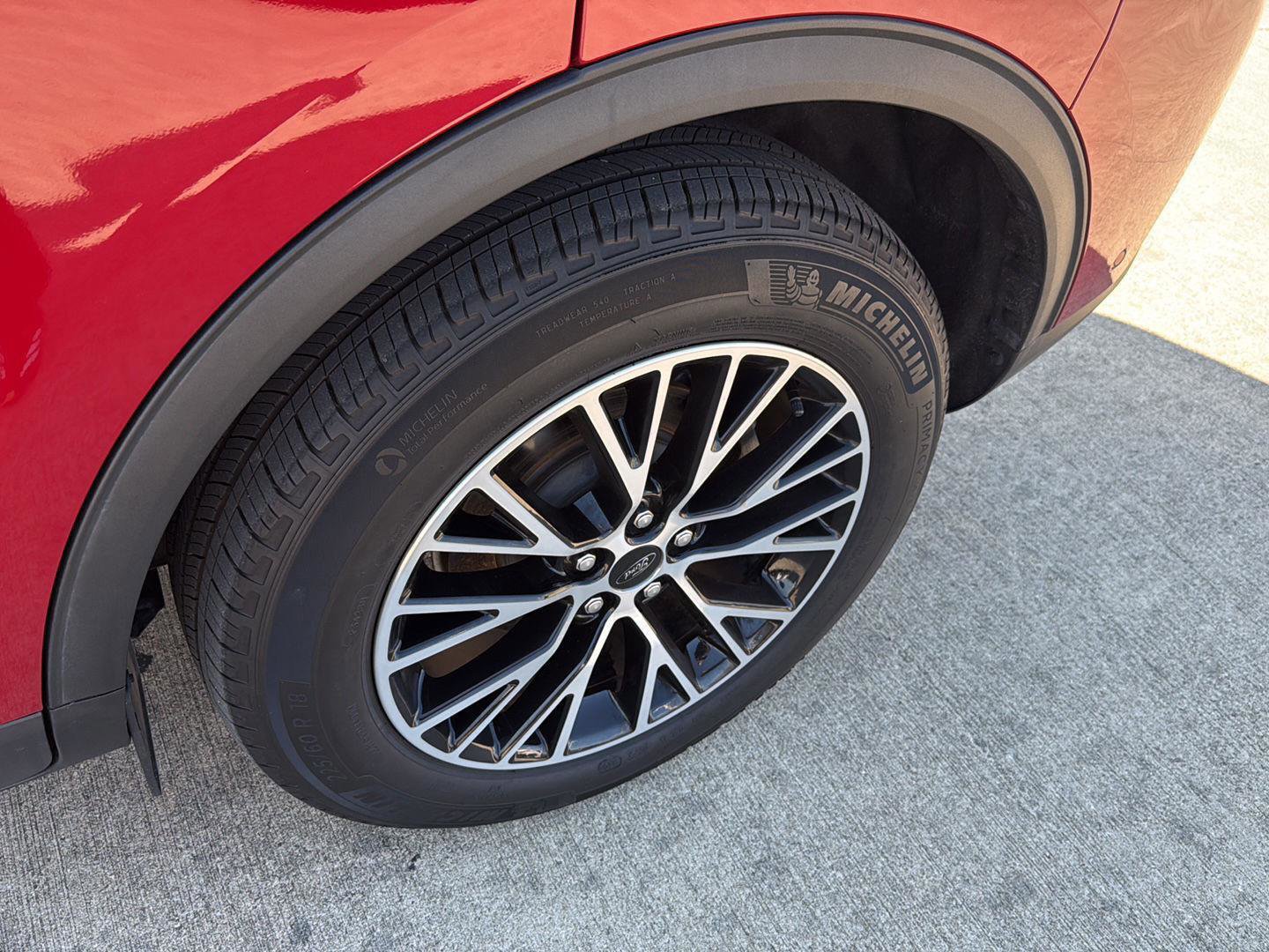 Certified 2023 Ford Escape SE w/ PHEV Premium Package image 13