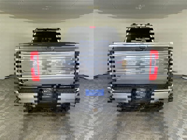 Certified 2024 Ford F350 Platinum w/ Tremor Off-Road Package image 14