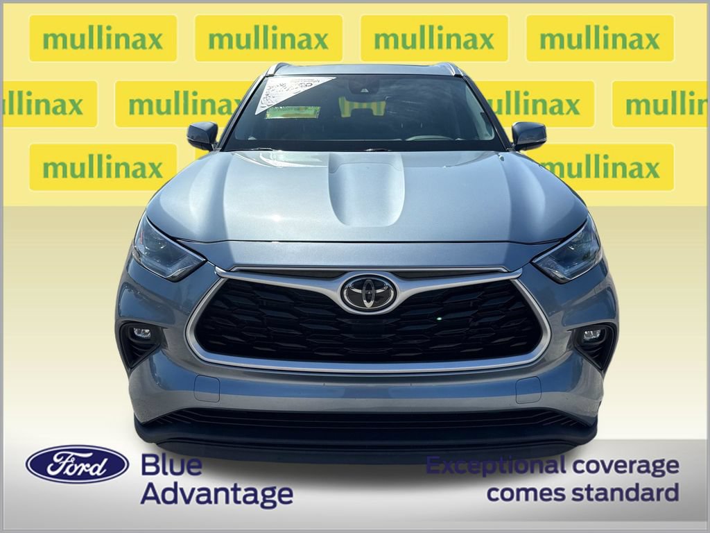 Used 2021 Toyota Highlander XLE FWD image 12