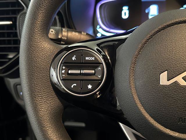 Used 2024 Kia Soul S FWD image 19
