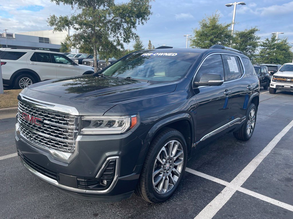 Used 2021 GMC Acadia Denali w/ Denali Technology Package FWD image 3