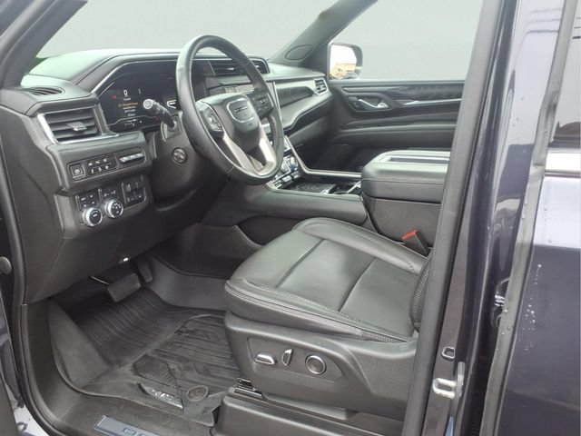 Used 2023 GMC Yukon Denali w/ LPO, Floor Liner Package AWD/4WD image 13