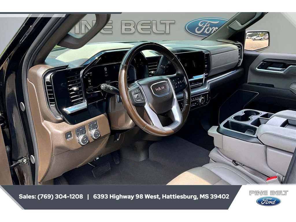 Used 2025 GMC Sierra 1500 SLT AWD/4WD image 12