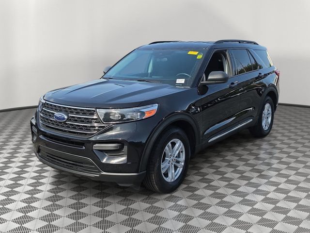 Certified 2023 Ford Explorer XLT RWD video 3
