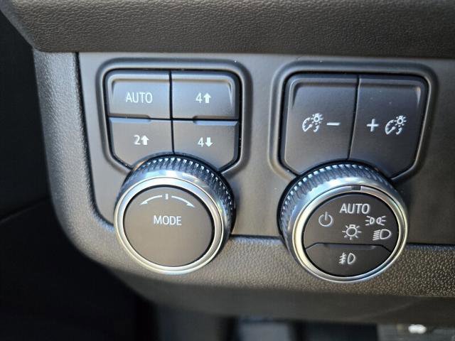 Used 2022 GMC Yukon AT4 image 32