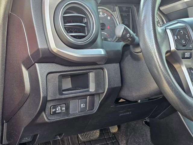 Used 2019 Toyota Tacoma SR5 image 17