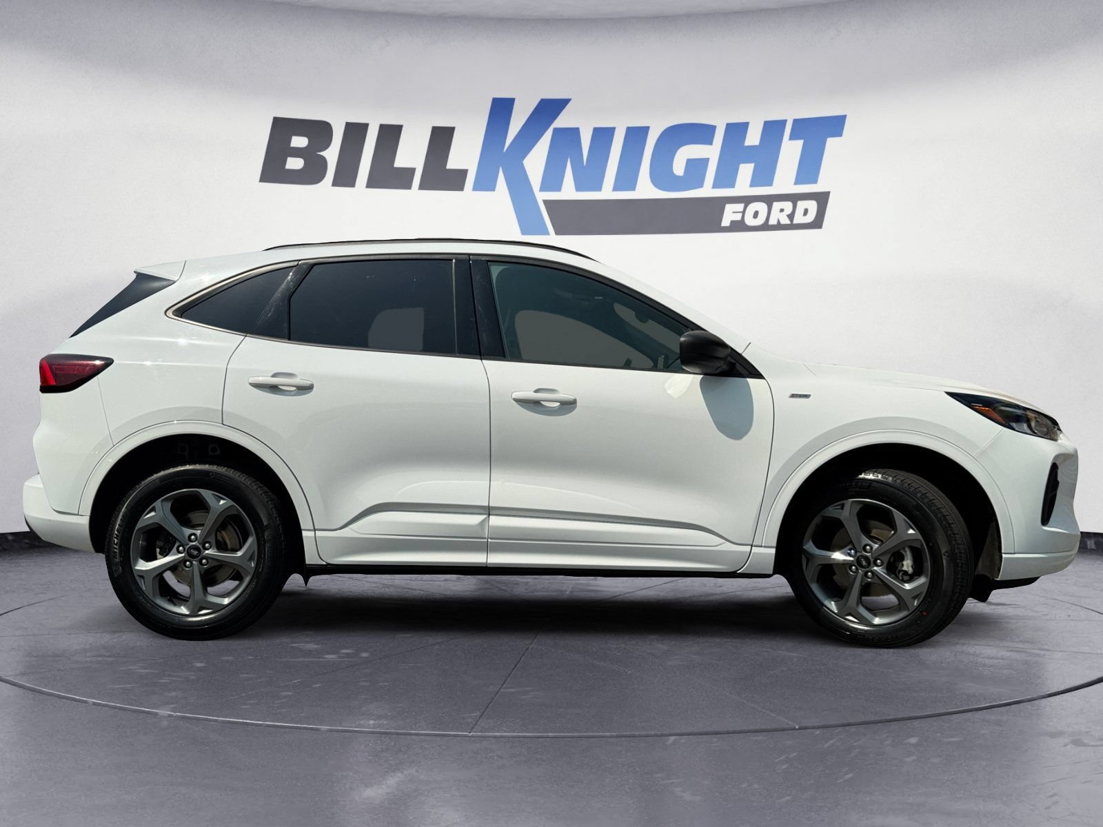 Certified 2023 Ford Escape ST-Line w/ Tech Pack #1 AWD/4WD image 6