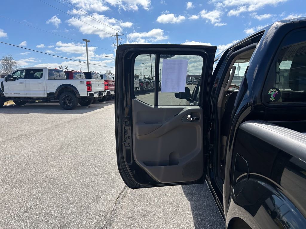 Used 2018 Nissan Frontier SV w/ Value Truck Package image 15