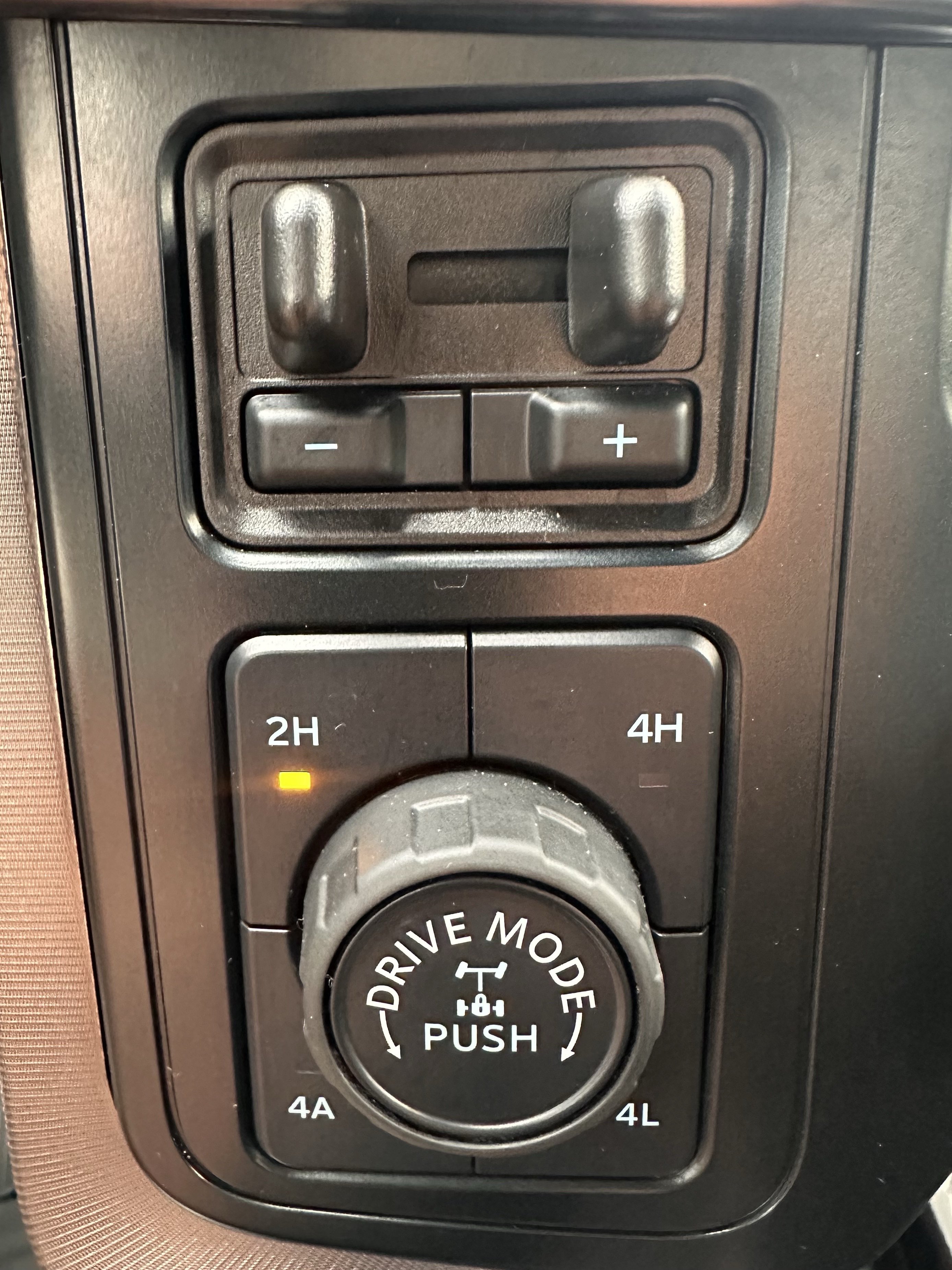 Certified 2025 Ford F150 Platinum w/ Equipment Group 702A High AWD/4WD image 23
