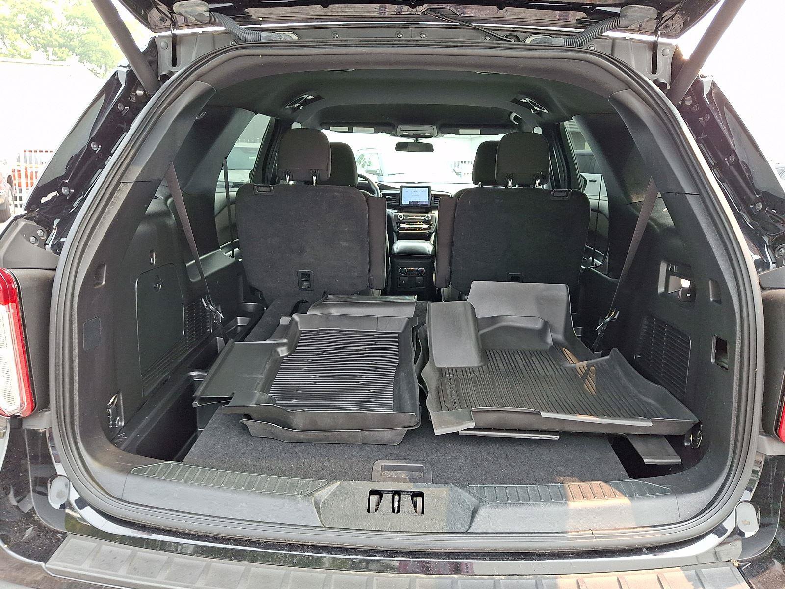 Certified 2020 Ford Explorer XLT w/ Comfort Package AWD/4WD image 27