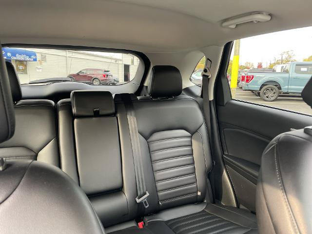 Certified 2022 Ford Edge SEL w/ Convenience Package AWD/4WD image 12
