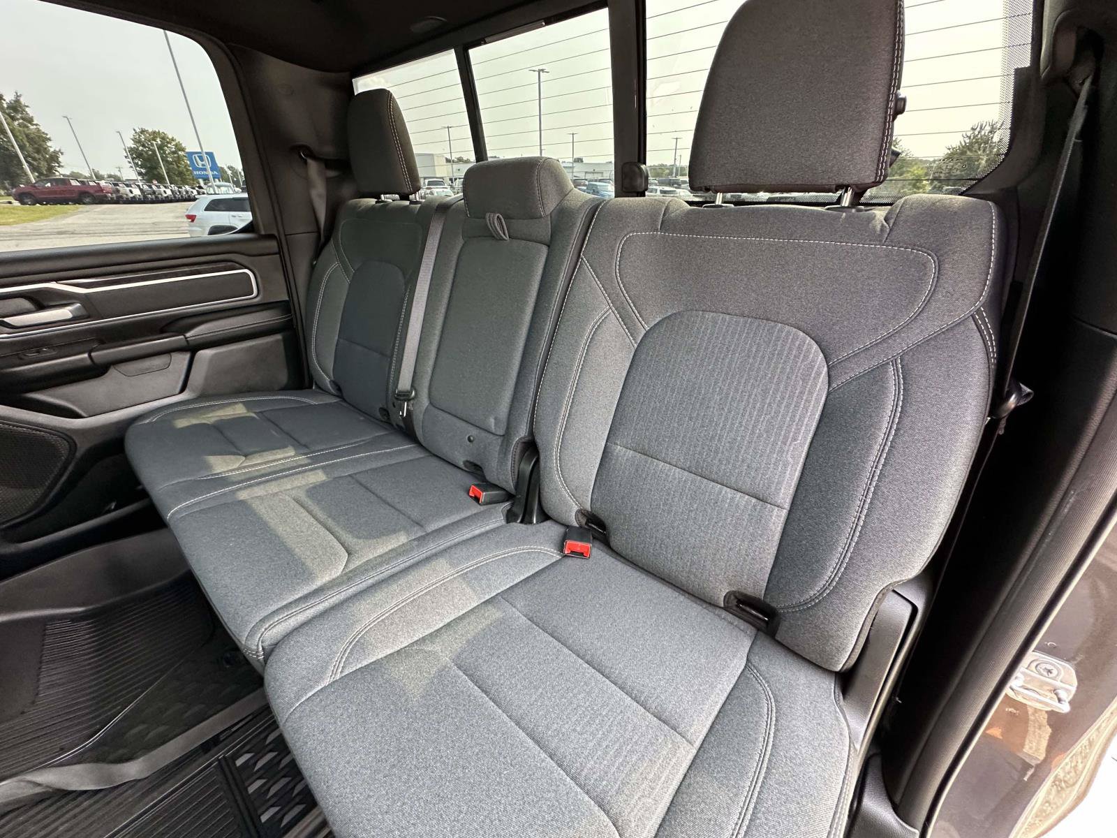 Used 2022 RAM 1500 Big Horn AWD/4WD image 29