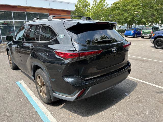 Used 2022 Toyota Highlander Bronze Edition AWD/4WD image 7
