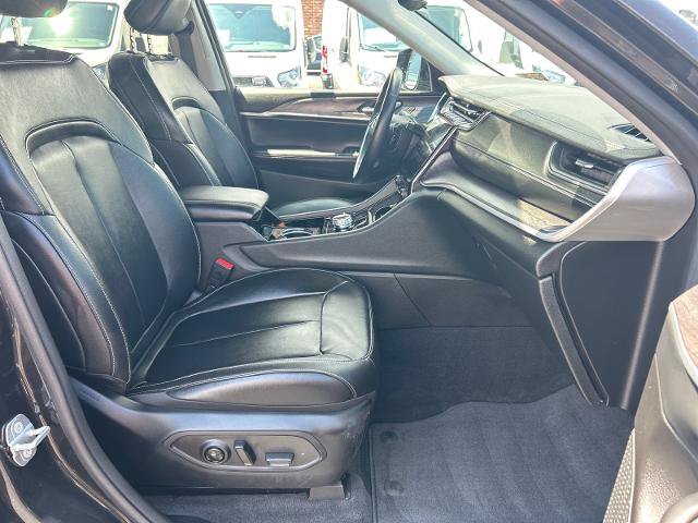 Used 2021 Jeep Grand Cherokee L Limited AWD/4WD image 19