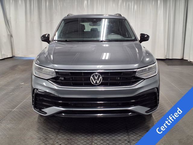 Used 2024 Volkswagen Tiguan SE R-Line AWD/4WD image 6